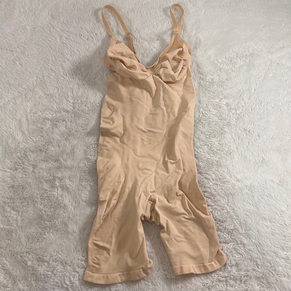 SKIMS Sculpting Mid Thigh Bodysuit Sand Beige XL Seamless Shapewear Bodysuit